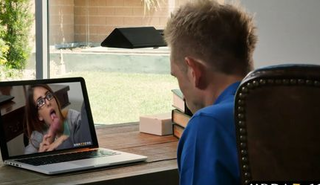 Мамка уехала в командировку а брат с сестрой развлеклись