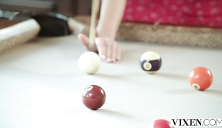 Мужчине достался крутой секс с красоткой