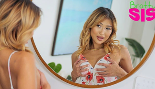 Лишенная члена  хочет дикого хардкорного траха с кучей спермы