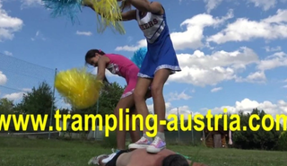 Болельщицы вытраханы