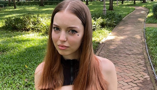 18летняя шлюха уломана на секс